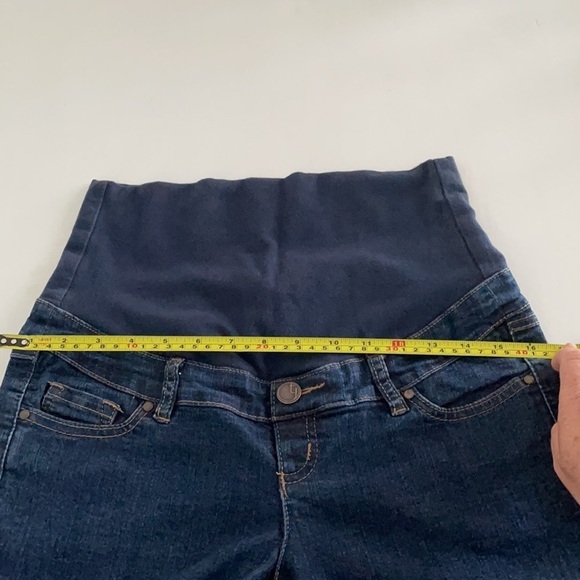 Thyme Maternity Jeans (hip measurements 32”) - Picture 8 of 10